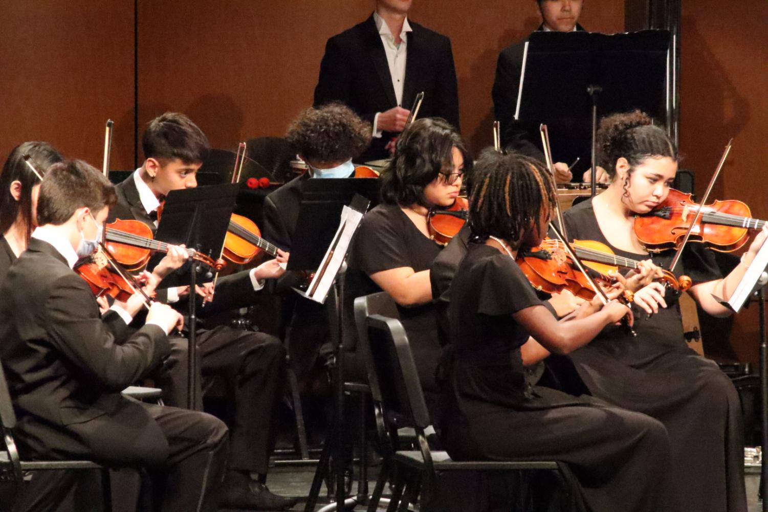 PHS+Orchestra+celebrates+the+holidays+with+December+concert