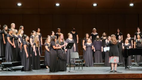 Choir holds their Annual Spring Concert in preperation for UIL