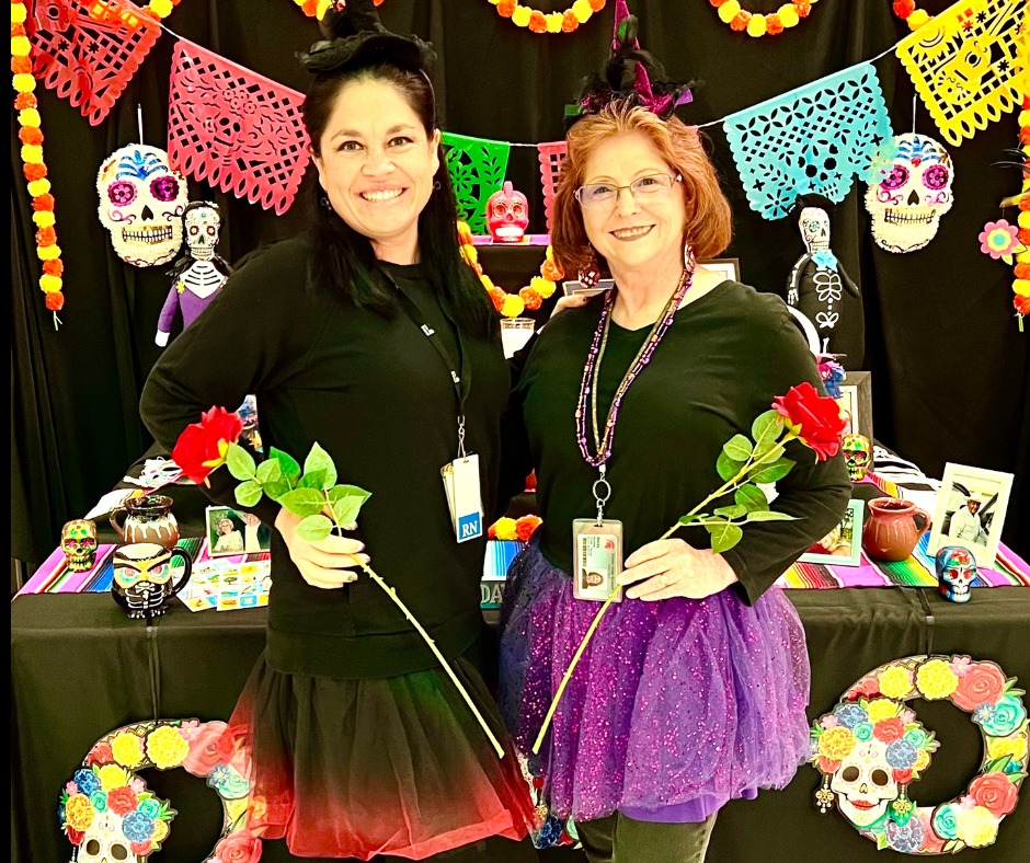 Staff+and+Spanish+club+students+celebrate+and+honor+Dia+de+Los+Muertos