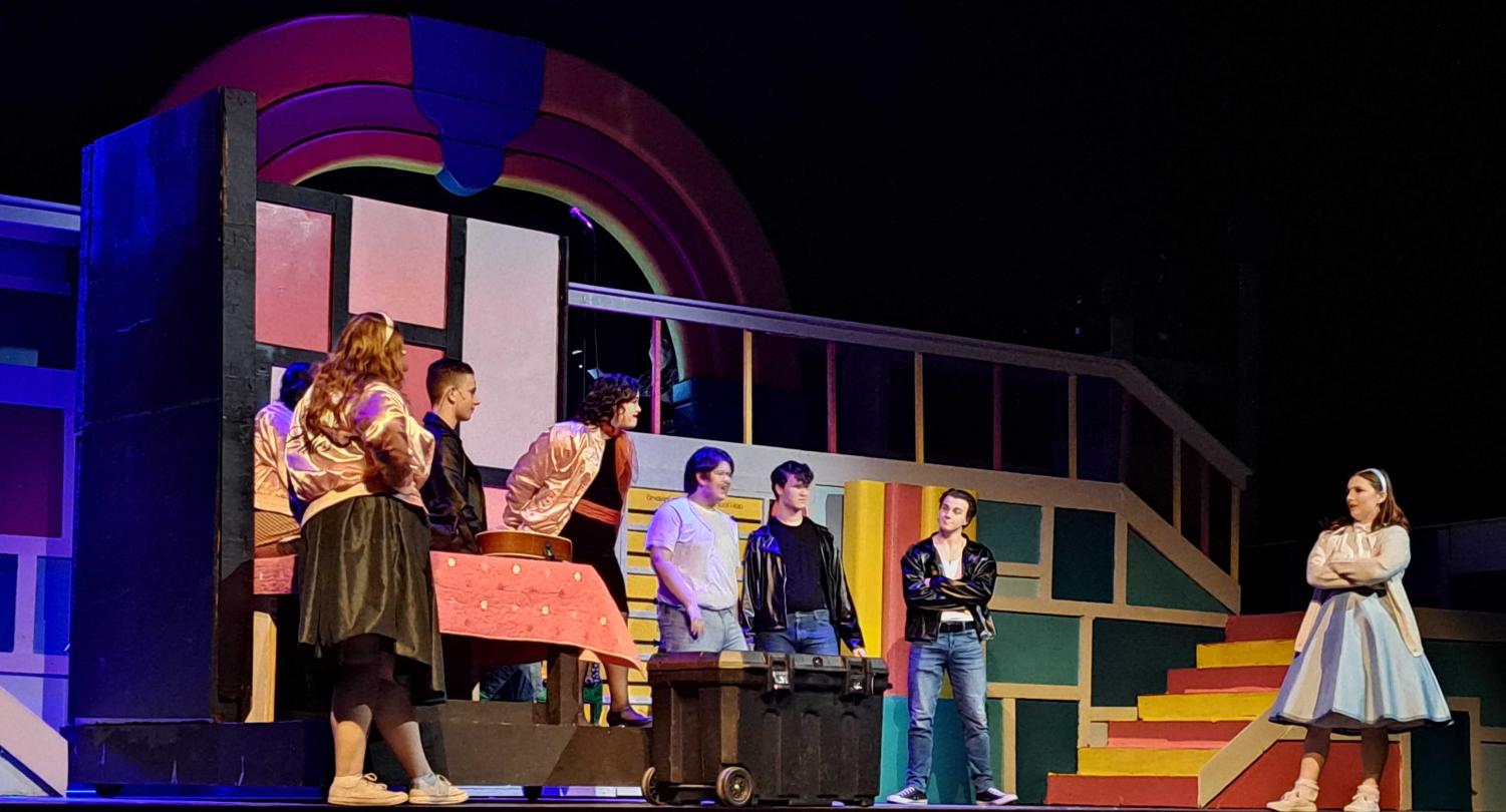 Theater+Club+gives+their+first+performance+of+Grease